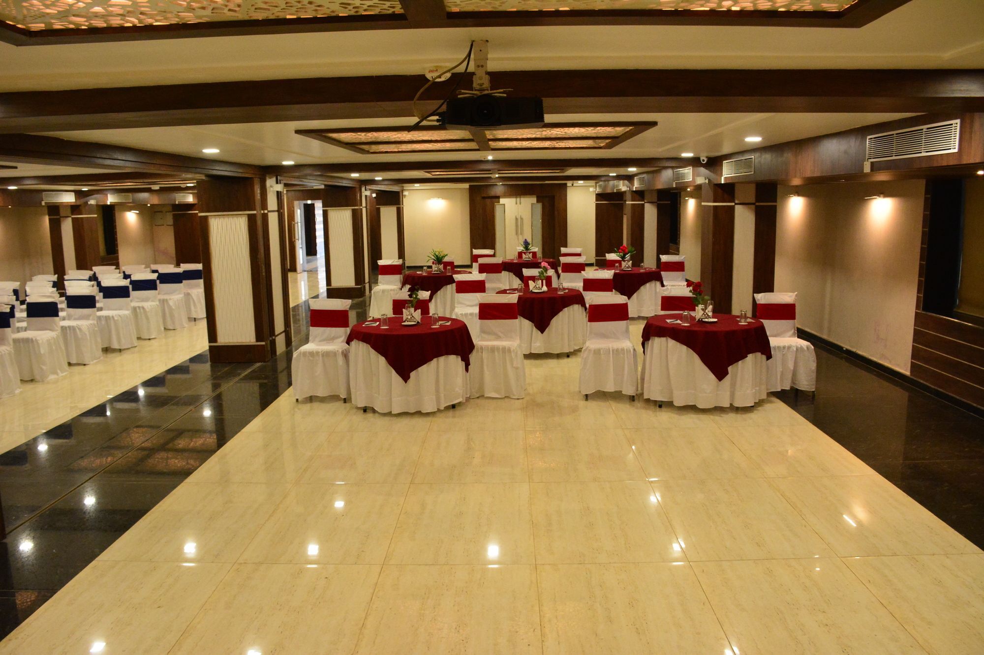 The Suncity Bhubaneswar Eksteriør bilde